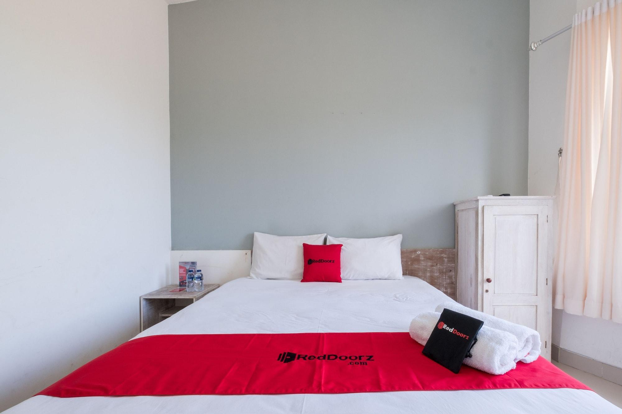 Hotel Reddoorz @ Pecatu Ungasan Esterno foto